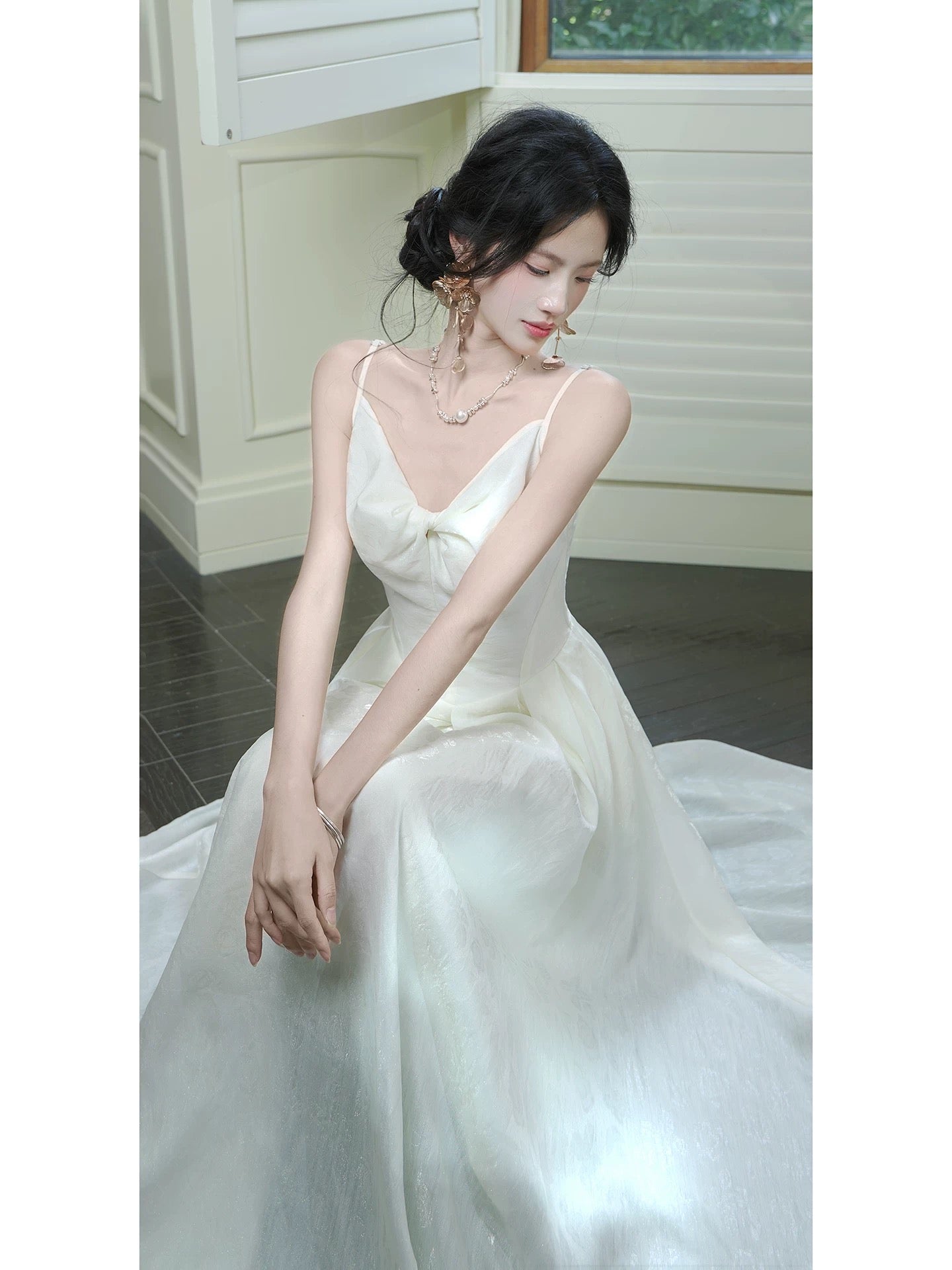 Simple Women's A line Spaghetti Strap White With Ruffled Sleeveless Date Night Outfits Outdoor Semi Formal Wedding Guest Dresses RB5058
