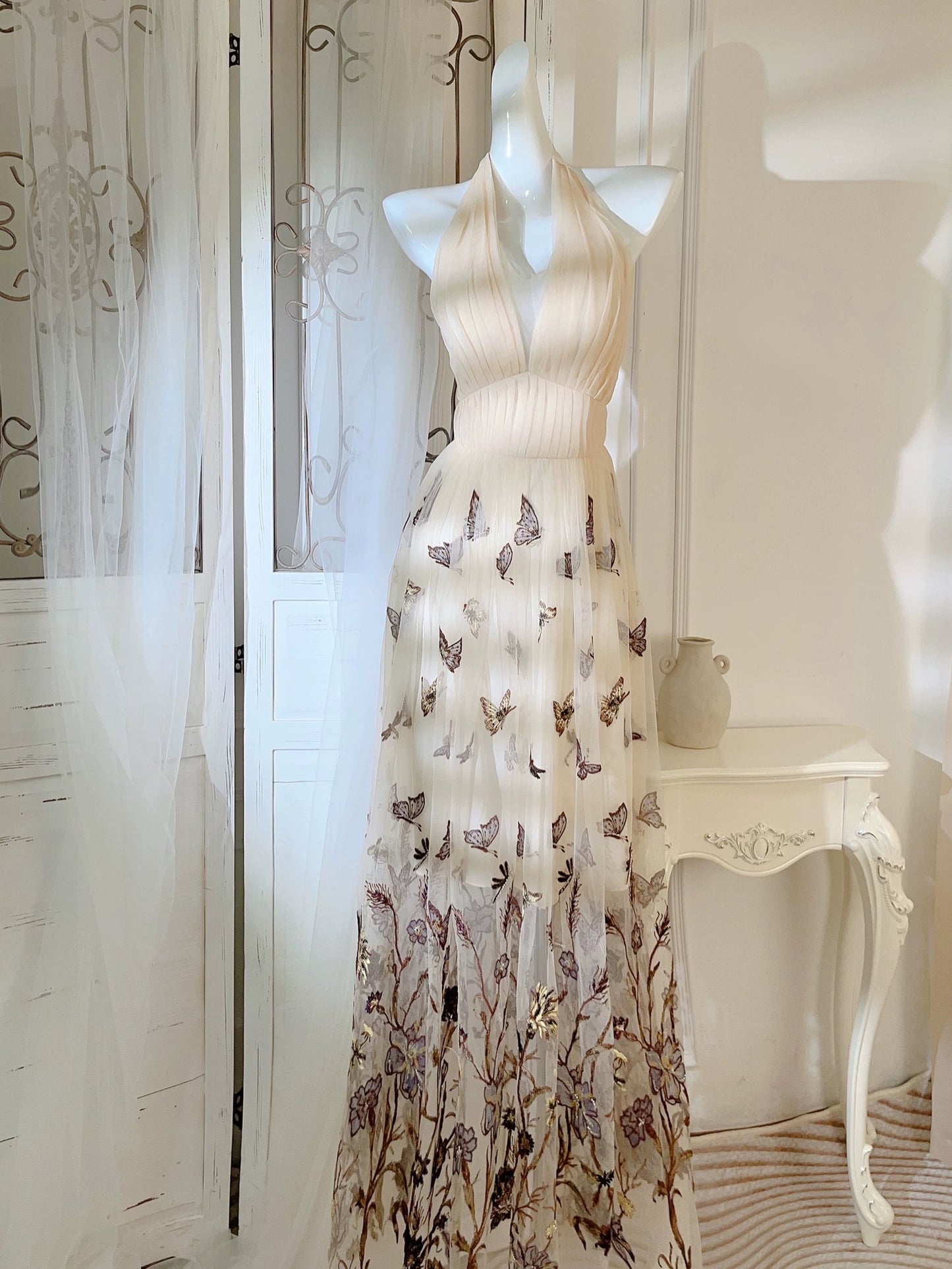 Unique Women's A line Halter Champagne Tulle With Lace Maxi Dress Date Night Outfits Outdoor Semi Formal Wedding Guest Dress RB5093