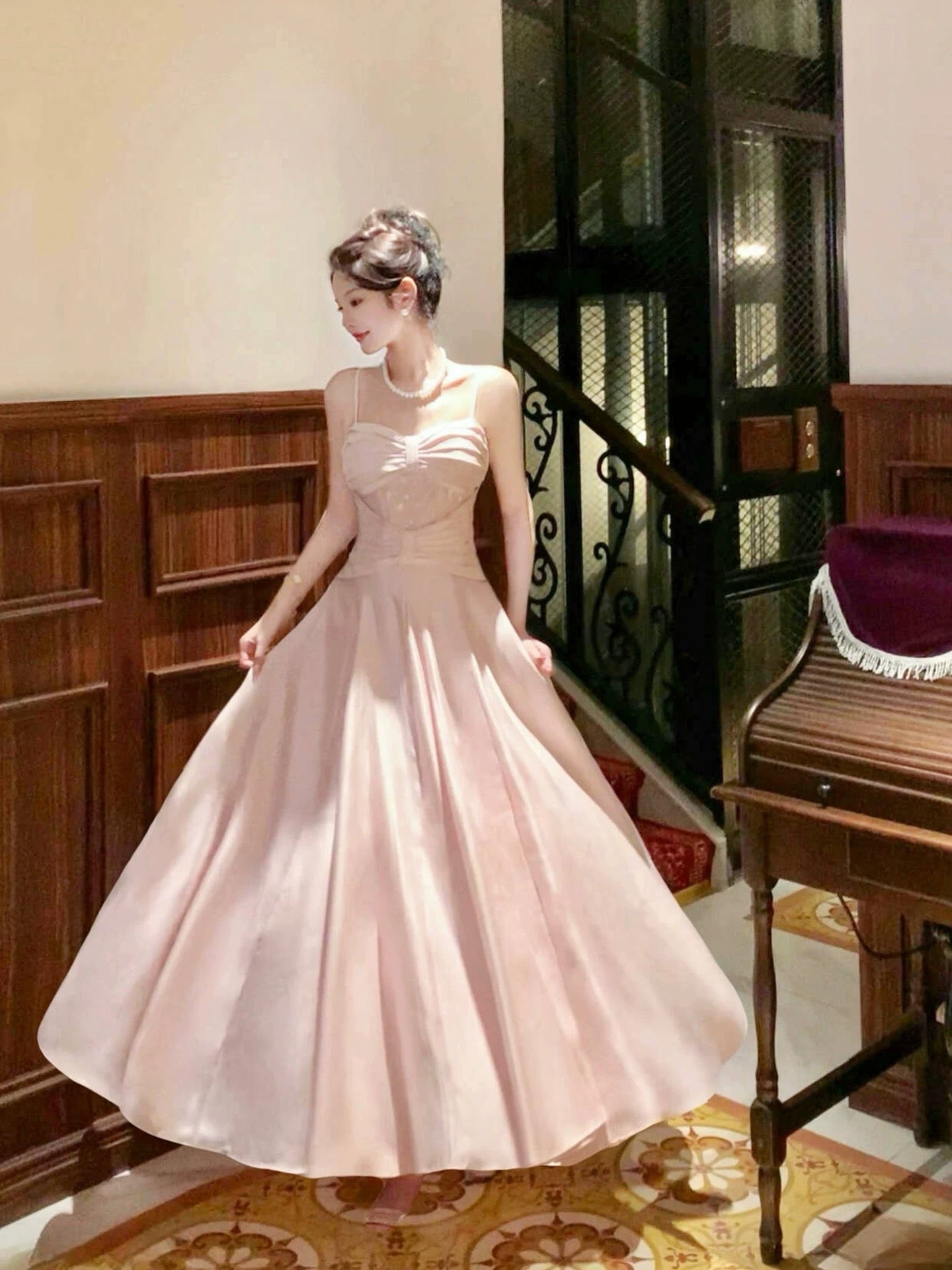 Dazzling A Line Spaghetti Strap Pink With Sequin Outdoor Semi Formal Garden Beach Event Outfits Wedding Guest Dresses RB5106