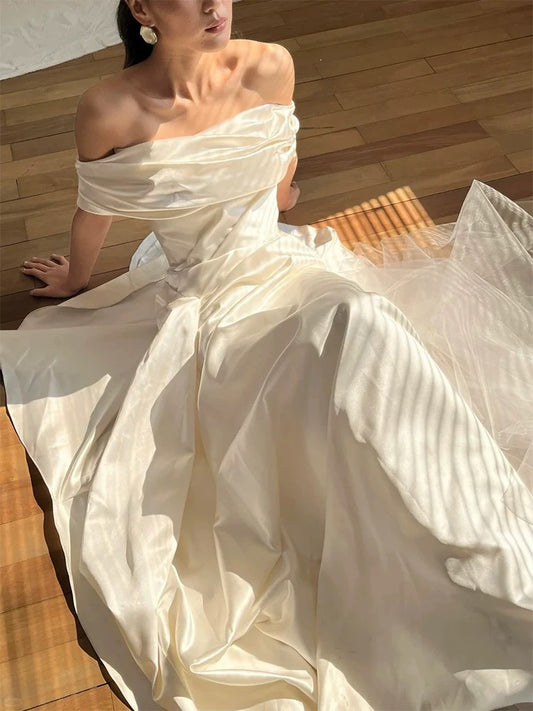 Vintage Mermaid Off The Shoulder White Satin With Ruffled Brides Gown Bridal Dress Long Wedding Dresses RB5551