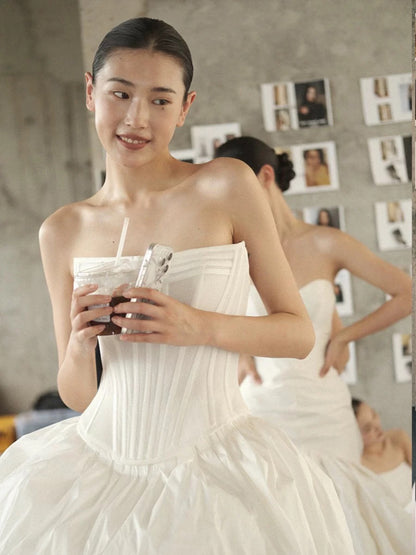 Timeless Ball Gown Strapless White Satin With Ruffle Short Brides Gown Bridal Dress Wedding Dresses RB5556