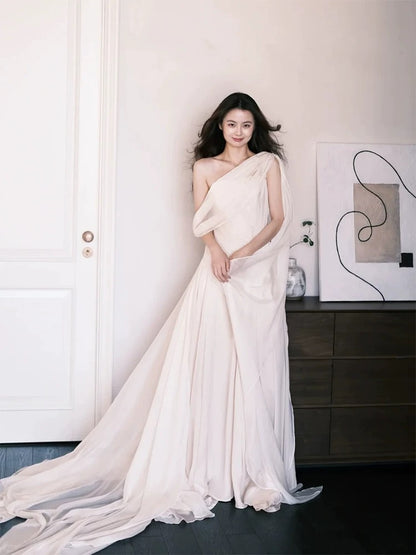 Chic Mermaid One Shoulder White Tulle Wedding Bridal Dress Long Wedding Dresses RB5147