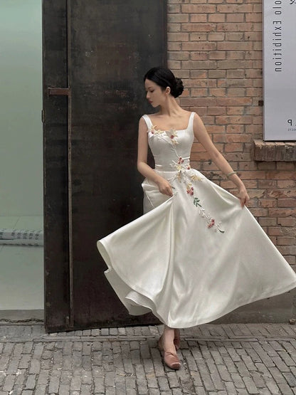 Robes de bal simples, ligne A, col carré, satin blanc, longueur cheville avec fleurs, robe de soirée N3166