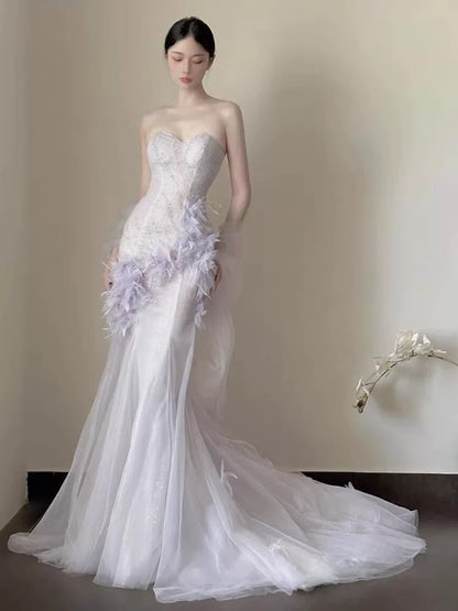 Einfache Ballkleider Meerjungfrau Sweetheart Flieder Tüll mit Federn Abendkleid N3167