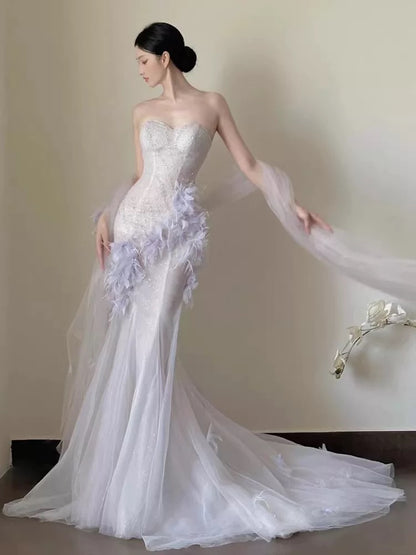 Einfache Ballkleider Meerjungfrau Sweetheart Flieder Tüll mit Federn Abendkleid N3167