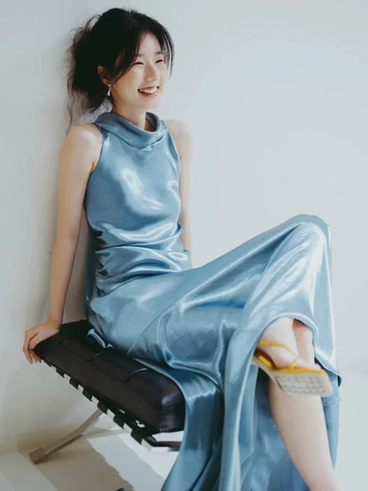 Schlichtes Meerjungfrau Halter Neck Satin Abendkleid mit Band für sommerliche Strandhochzeiten N3505
