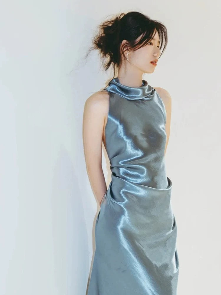 Schlichtes Meerjungfrau Halter Neck Satin Abendkleid mit Band für sommerliche Strandhochzeiten N3505