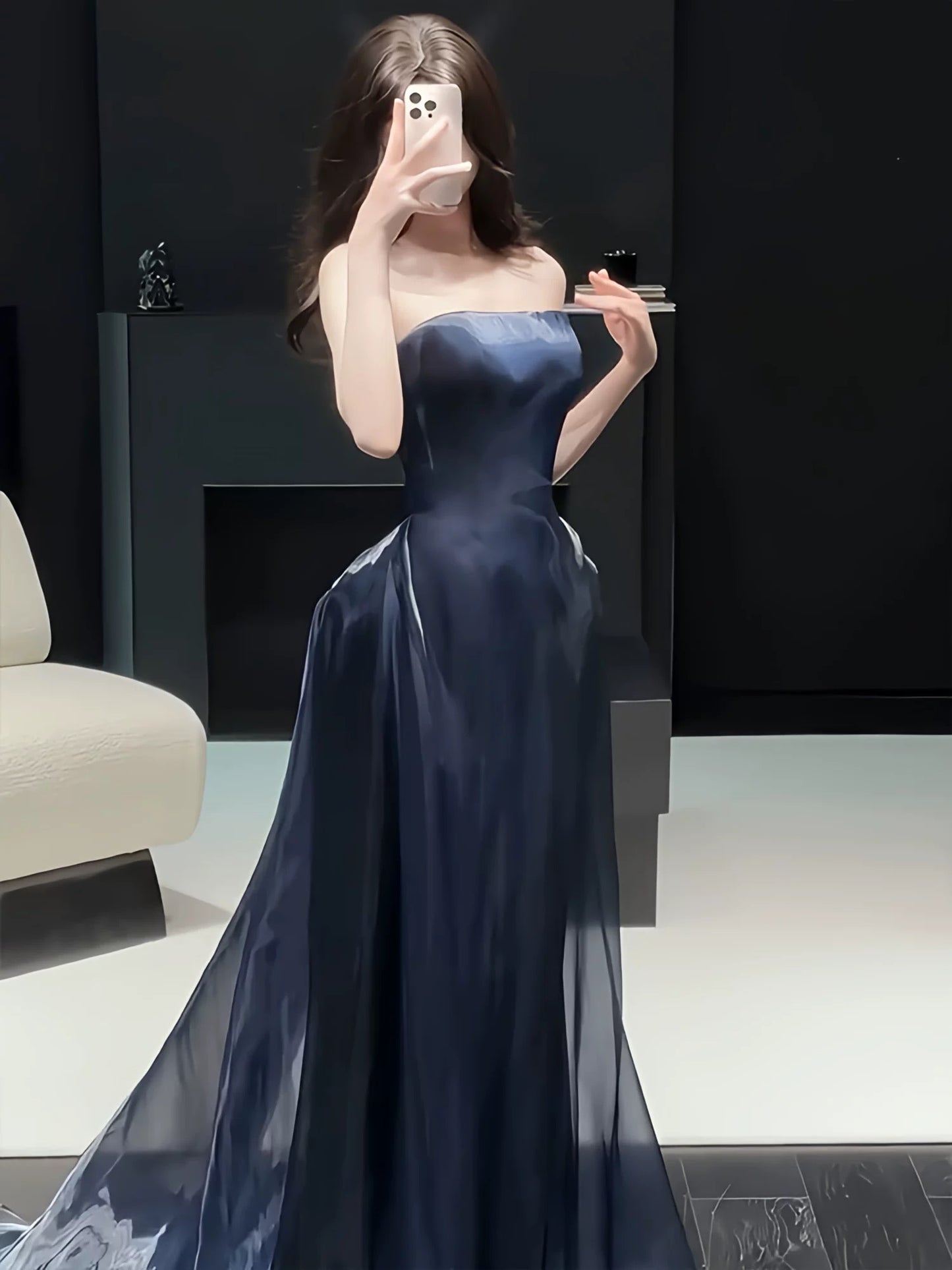 Charmante Abschlussballkleider Meerjungfrau Trägerlos Marineblau Organza Langes Abendkleid N3914