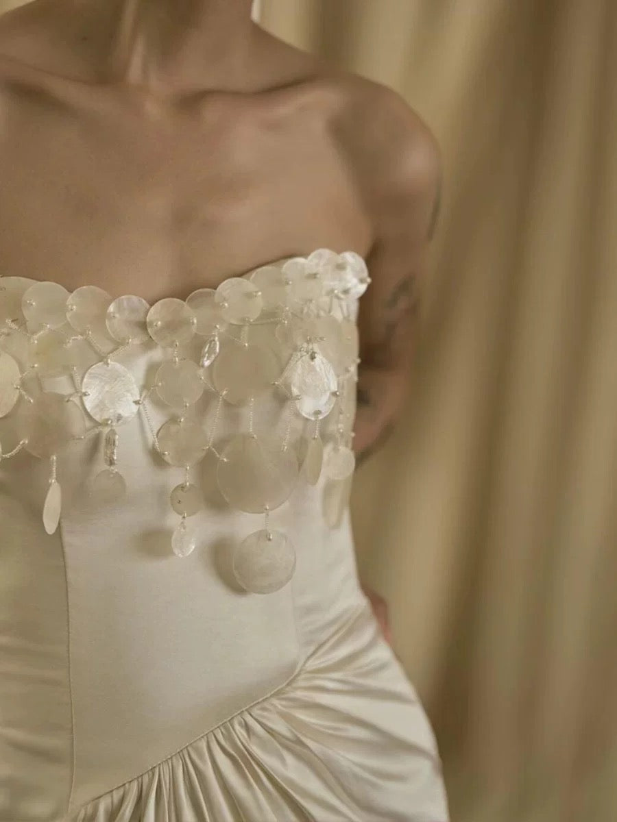 Robes de mariée romantiques Sirène Cœur Blanc Satin Style Français Robe de Mariée Jardin d'Été N3935