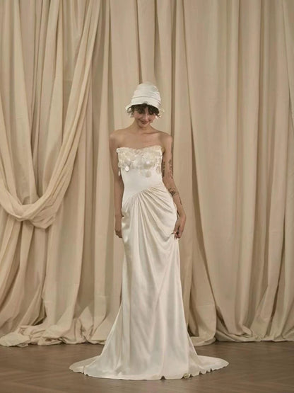 Robes de mariée romantiques Sirène Cœur Blanc Satin Style Français Robe de Mariée Jardin d'Été N3935