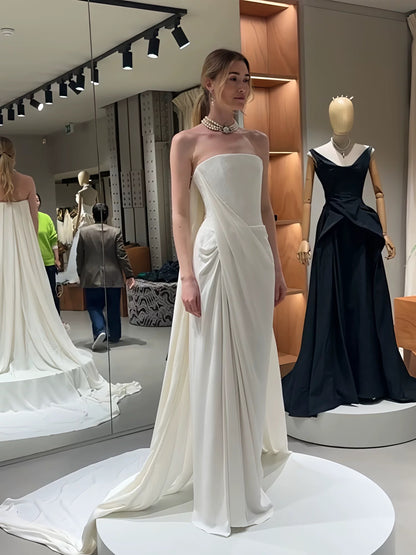 Robes de mariée romantiques Sirène Bustier Satin Blanc Fendue Style Français Robe de Mariée Jardin d'été N3936