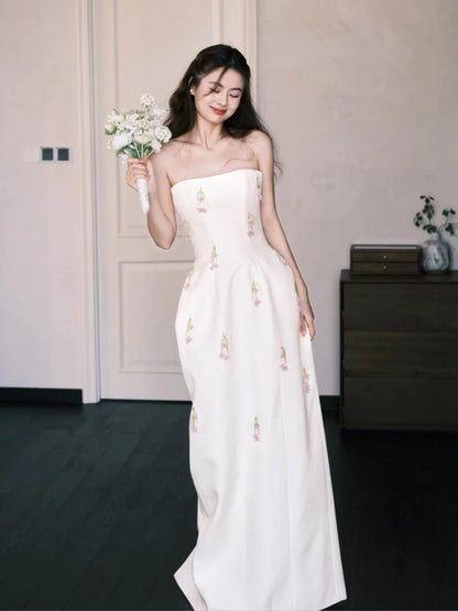 Romantic Wedding Dresses A Line Strapless White Satin French Style Summer Garden Wedding Gown N3937