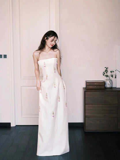 Romantic Wedding Dresses A Line Strapless White Satin French Style Summer Garden Wedding Gown N3937