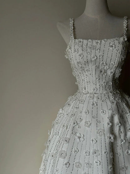Simple Wedding Dresses Ball Gown Spaghetti Strap White With Flowers Summer Garden Wedding Reception Dress N3941