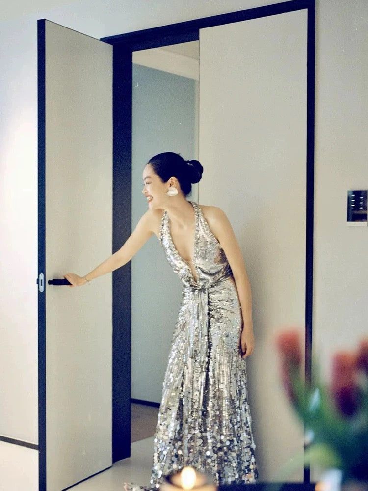 Glitzernde Abschlussballkleider Meerjungfrau V-Ausschnitt Silber Pailletten Langes Abendkleid N3945