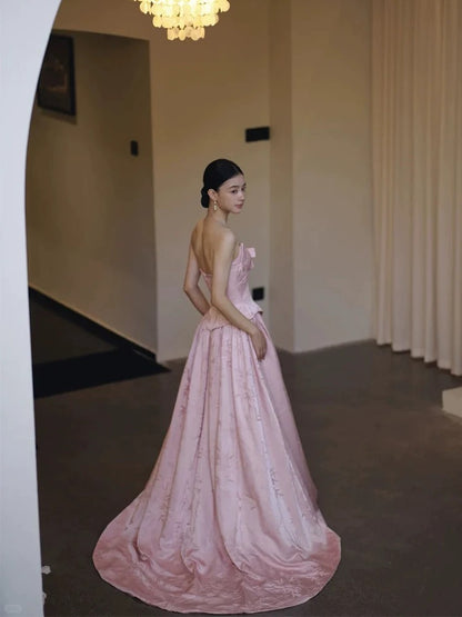 Robes de soirée simples en satin rose coupe trapèze, bustier en cœur, pour le printemps, l'été, la plage, pour invitées de mariage N3947