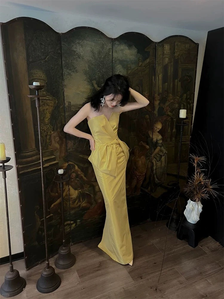 Robes de bal sexy Sirène bustier doré satiné sans manches longue robe de soirée N3952