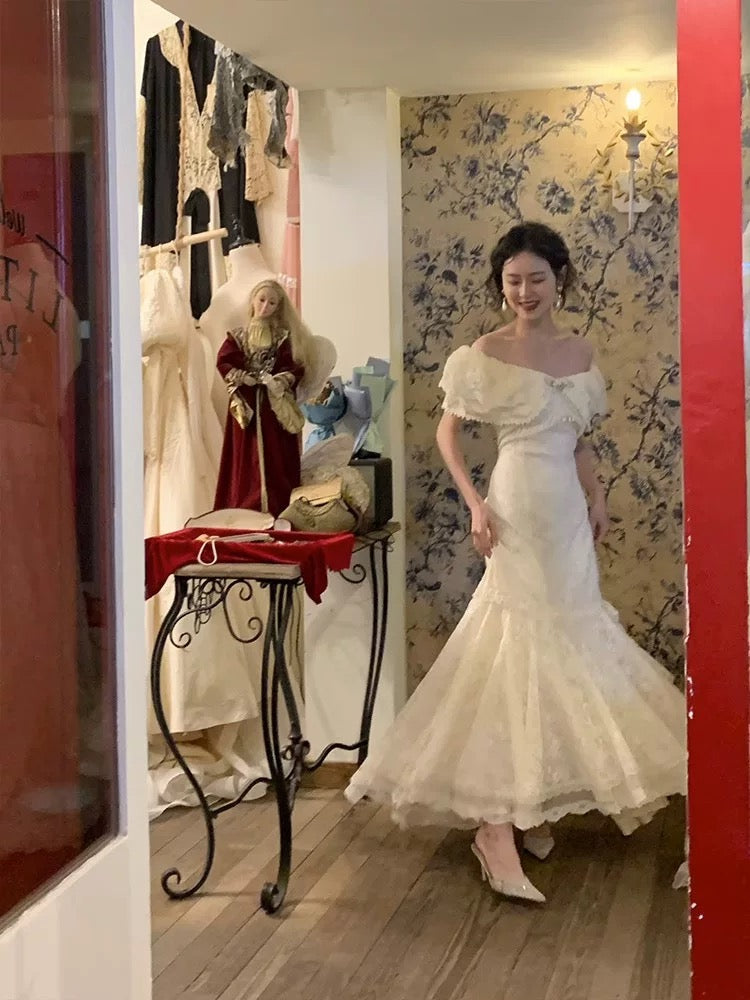 Robes de mariée vintage Sirène Épaules dénudées Dentelle blanche avec manches Robe de réception de mariage dans le jardin d'été N3961