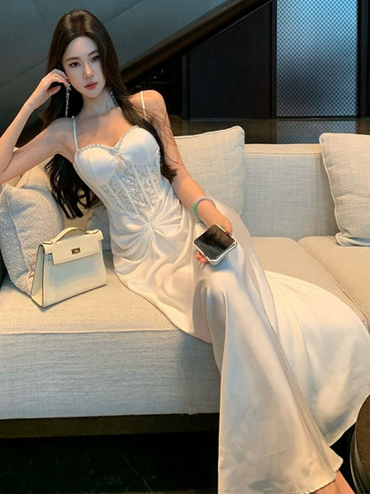 Elegante Abschlussballkleider Meerjungfrau Spaghettiträger Weiß Spitze Langes Abendkleid N3964