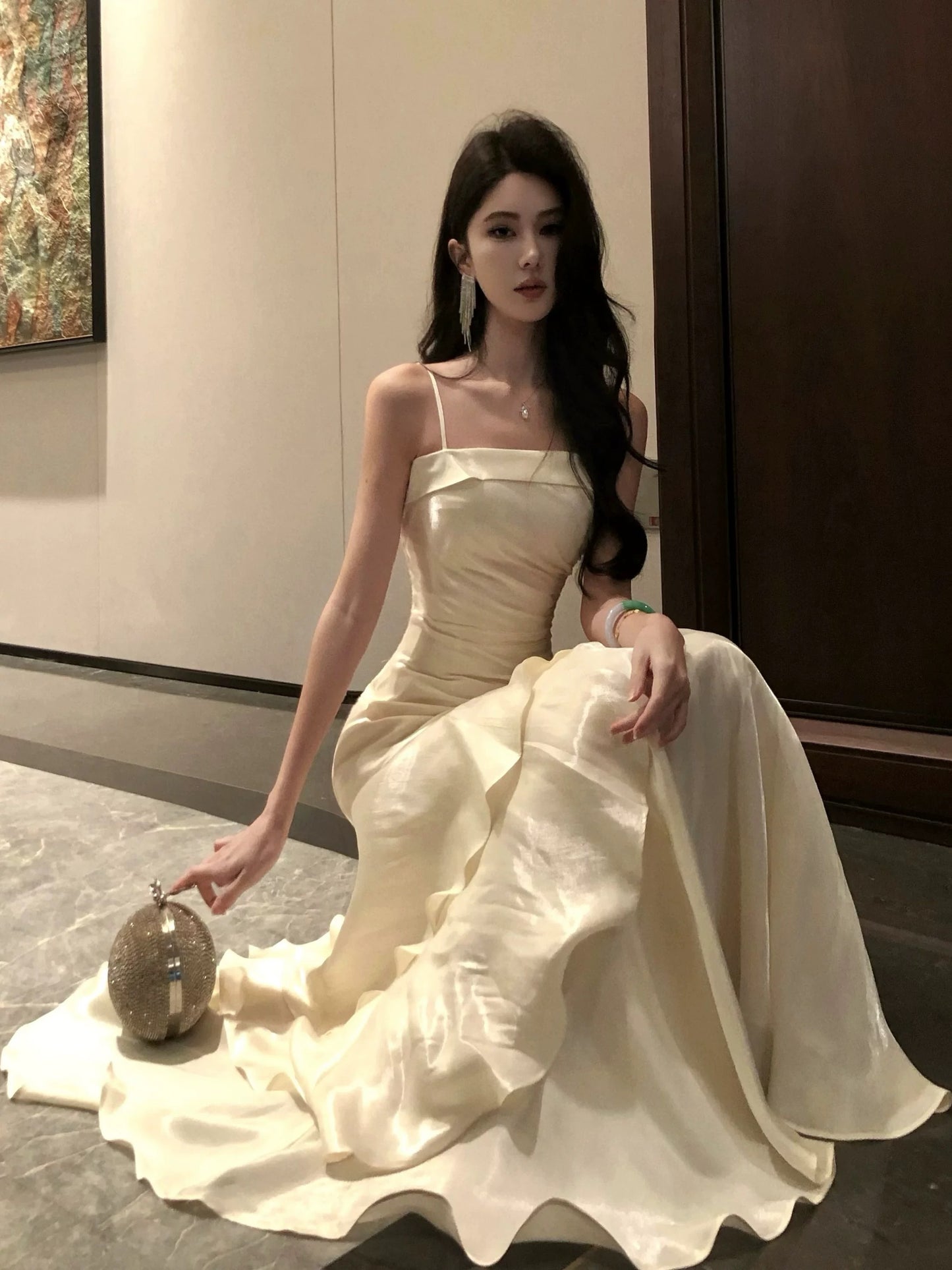 Elegante Meerjungfrauen-Abschlussballkleider mit Spaghettiträgern, Weiß, mit Falten, formelles Abendkleid N3976