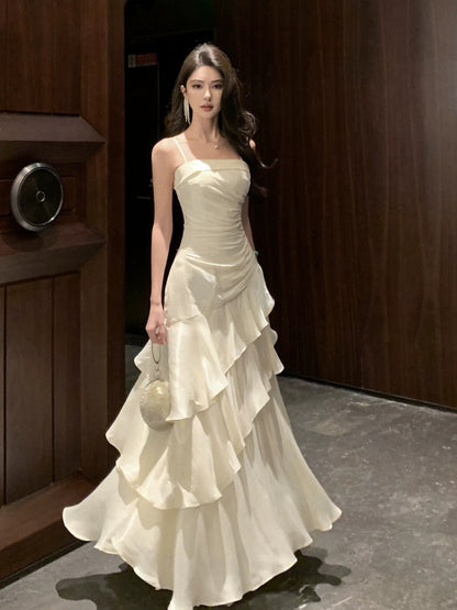 Elegante Meerjungfrauen-Abschlussballkleider mit Spaghettiträgern, Weiß, mit Falten, formelles Abendkleid N3976