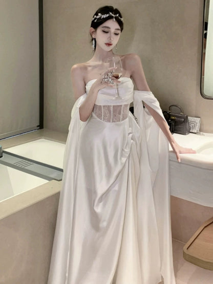 Einfache Abschlussballkleider A-Linie schulterfrei elfenbeinfarbenes Abendkleid festlich mit langen Ärmeln Ballkleid N4001