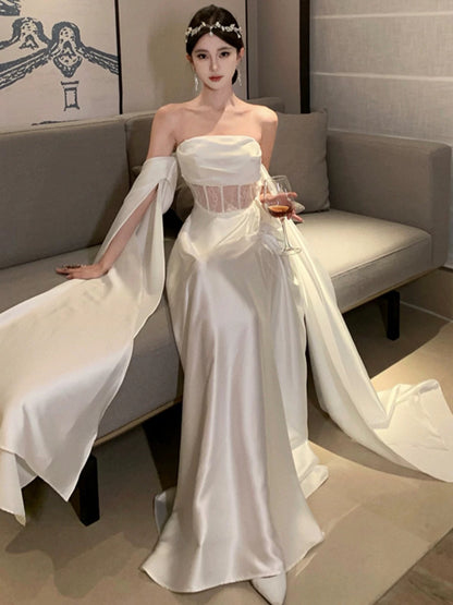 Einfache Abschlussballkleider A-Linie schulterfrei elfenbeinfarbenes Abendkleid festlich mit langen Ärmeln Ballkleid N4001