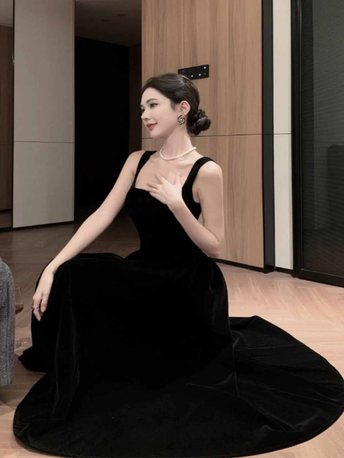 Bescheidenes A-Linien-Samtkleid mit eckigem Ausschnitt in Schwarz für den 21. Geburtstag, elegantes Outfit, formelle Kleider für Hochzeitsgäste N4010