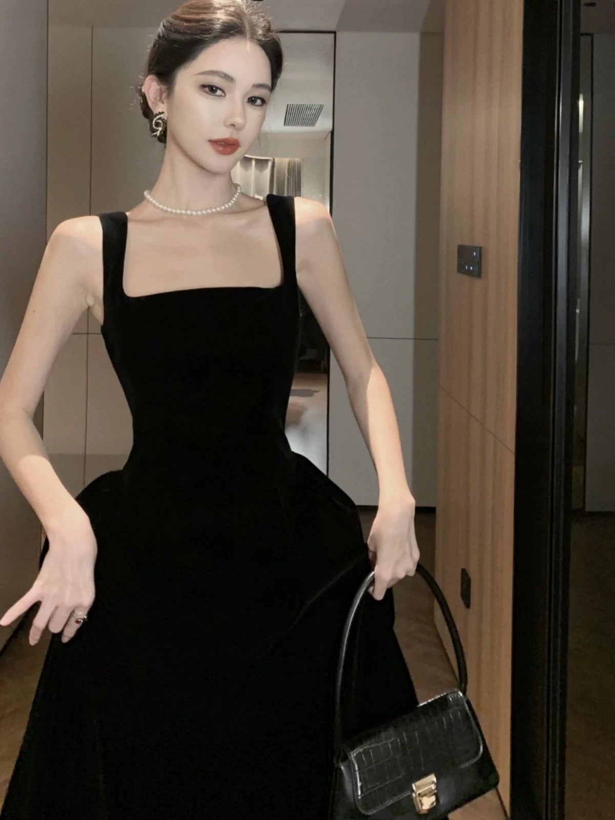 Bescheidenes A-Linien-Samtkleid mit eckigem Ausschnitt in Schwarz für den 21. Geburtstag, elegantes Outfit, formelle Kleider für Hochzeitsgäste N4010