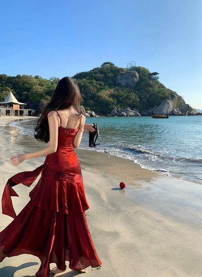 Sexy Meerjungfrau Spaghettiträger 21. Geburtstag Elegante Outfits Burgund Lange Hochzeitsgastkleider N4014