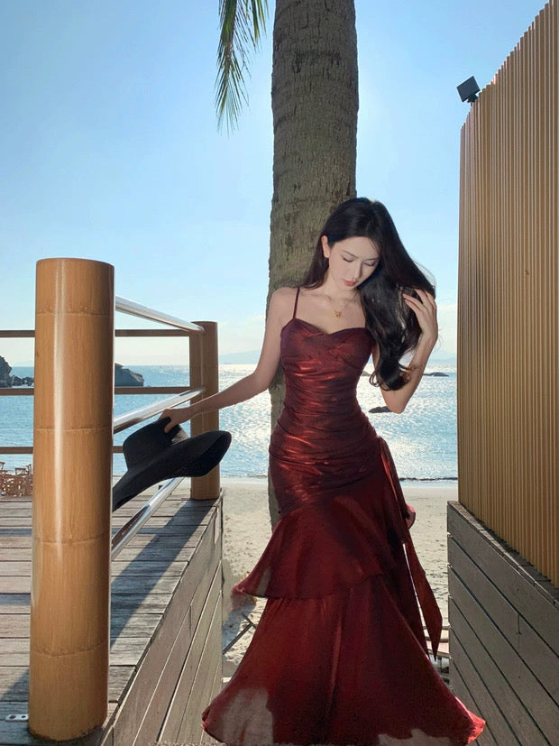 Sexy Meerjungfrau Spaghettiträger 21. Geburtstag Elegante Outfits Burgund Lange Hochzeitsgastkleider N4014