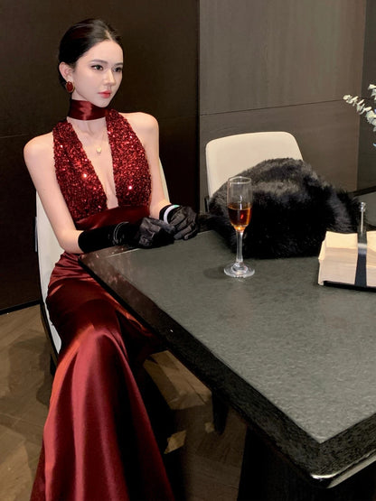 Robes de bal à paillettes Sirène Halter Bordeaux Col V Profond Robe de soirée sans Dos Robe de Soirée Formelle N4016
