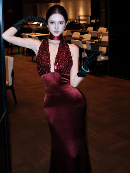 Robes de bal à paillettes Sirène Halter Bordeaux Col V Profond Robe de soirée sans Dos Robe de Soirée Formelle N4016