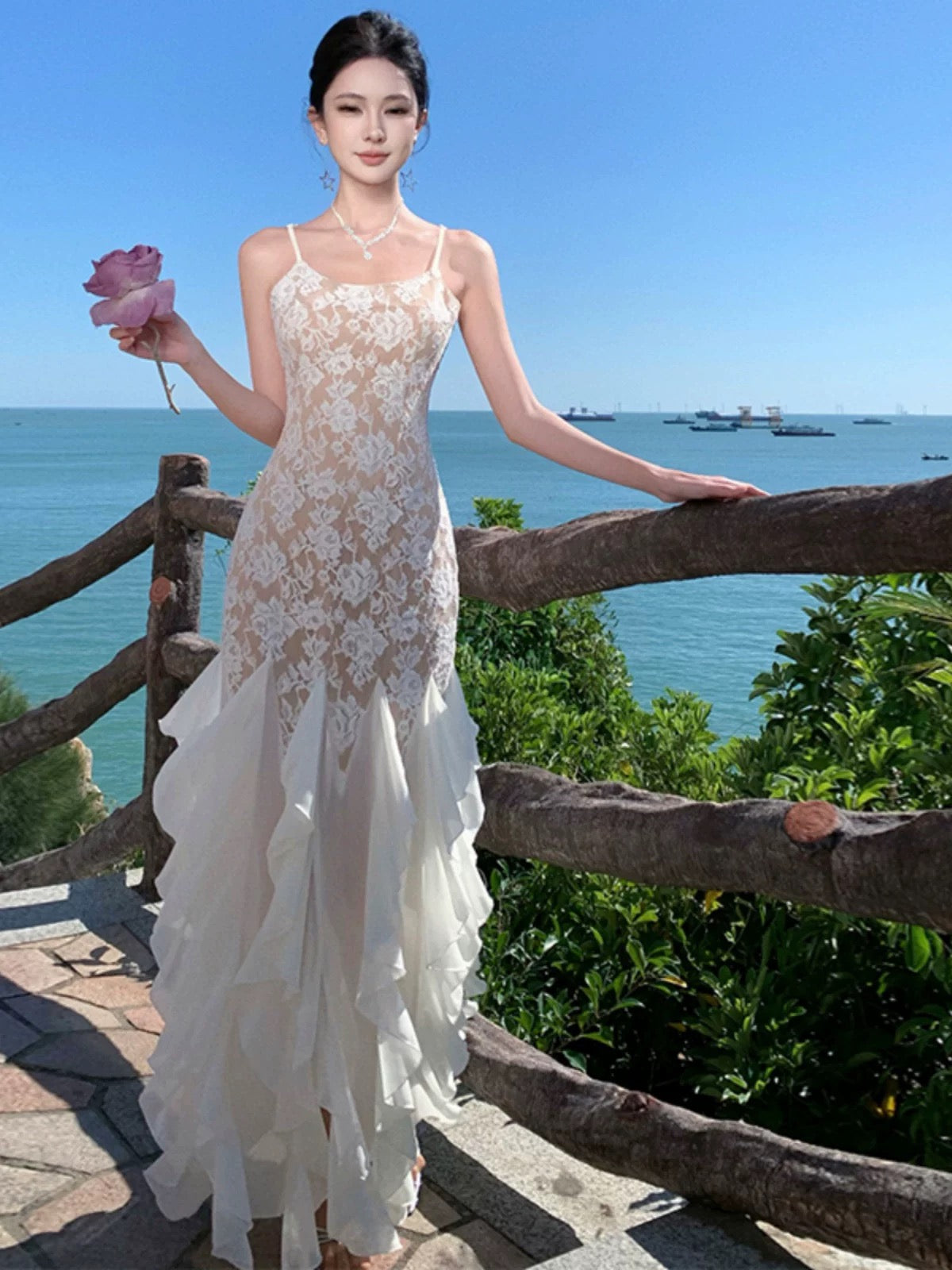 Robe de soirée élégante sirène blanche en dentelle à fines bretelles pour 21ème anniversaire, longueur ras du sol, pour invitée de mariage N4022