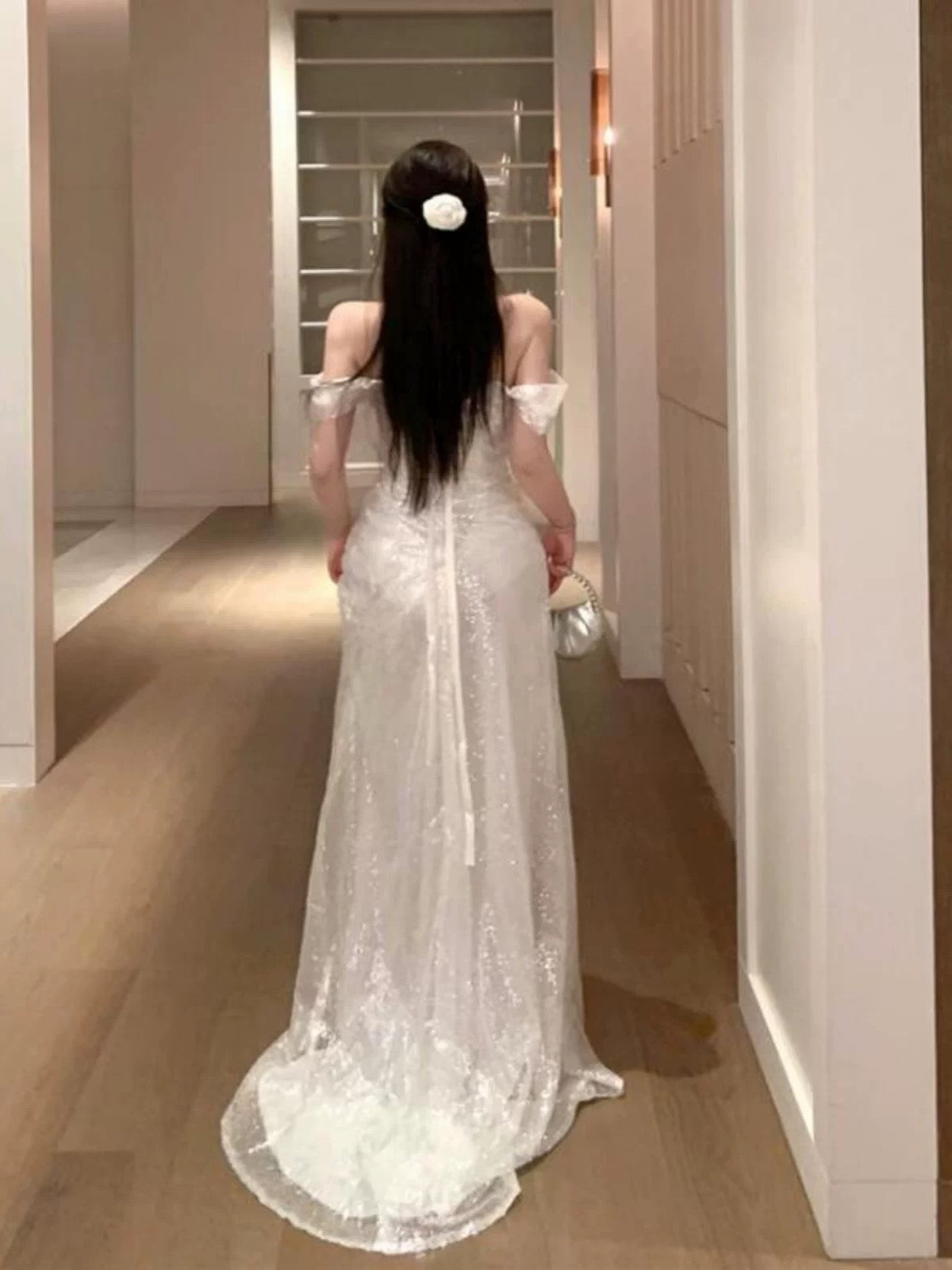 Robe élégante sirène sexy à épaules dénudées avec sequins blancs pour 21ème anniversaire, tenue d'invitée pour mariage d'été N4051