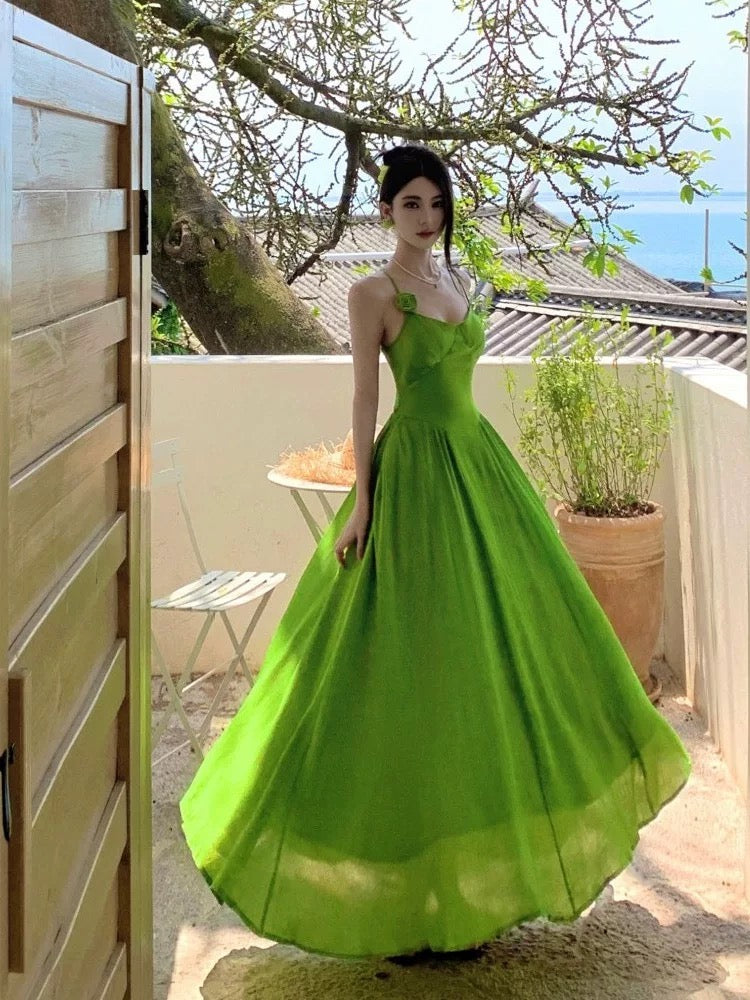 Robes de Demoiselle d'Honneur N4066 Simples, Ligne A, Bretelles Spaghetti, Mousseline Verte, Été, Plage, Élégante pour 19ème Anniversaire