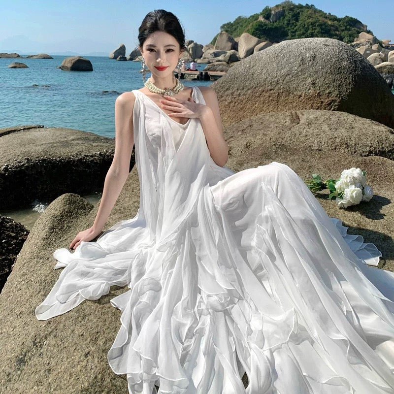 Robe trapèze en mousseline blanche à col en V et volants pour les 19 ans - Tenue élégante d'été pour invitée de mariage N4073