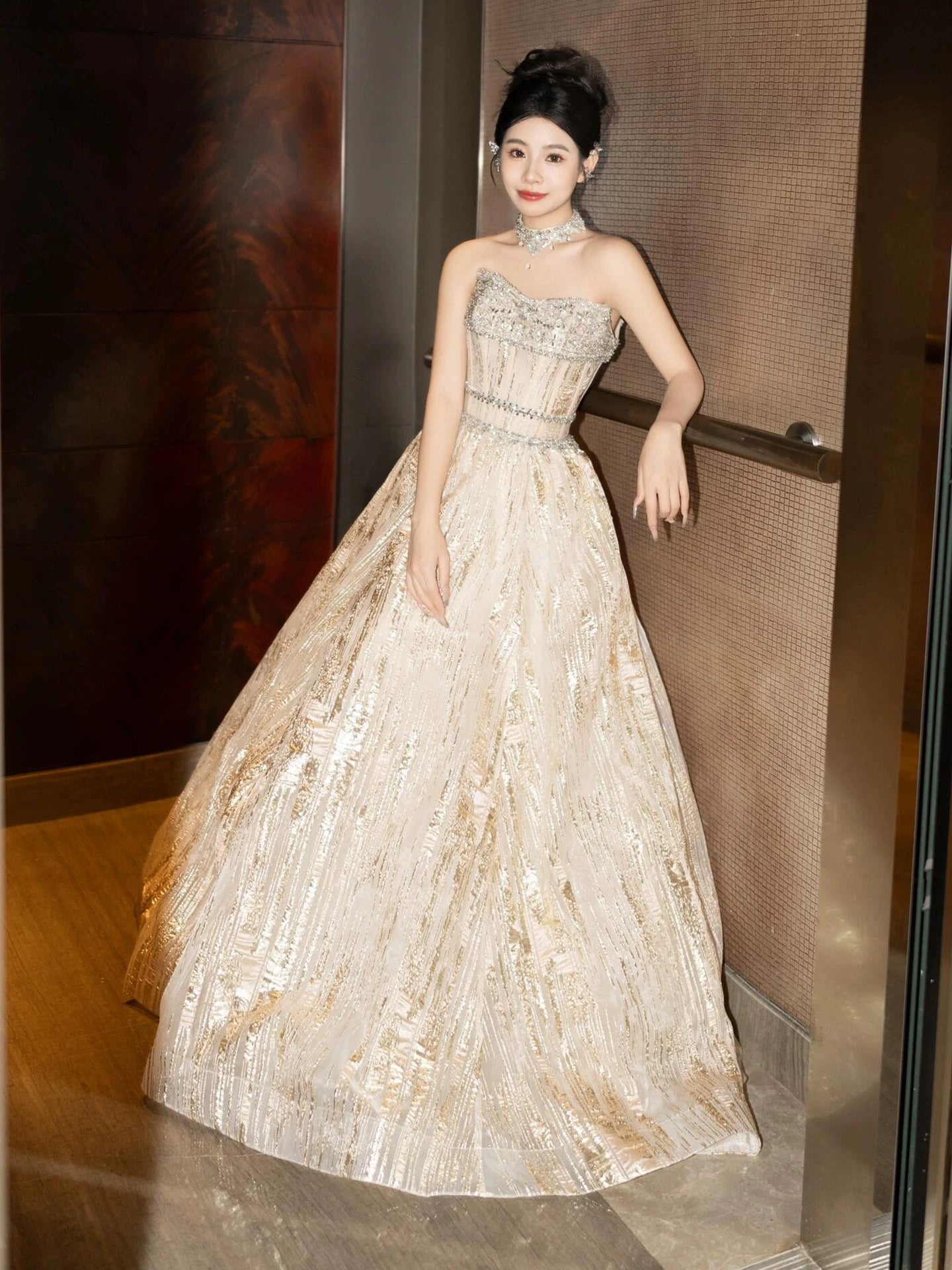 Glittery Prom Dress Ball Gown Strapless Gold Sequin With Beading Floor Length Quinceanera Dresses Party Formal Outfits RB5230