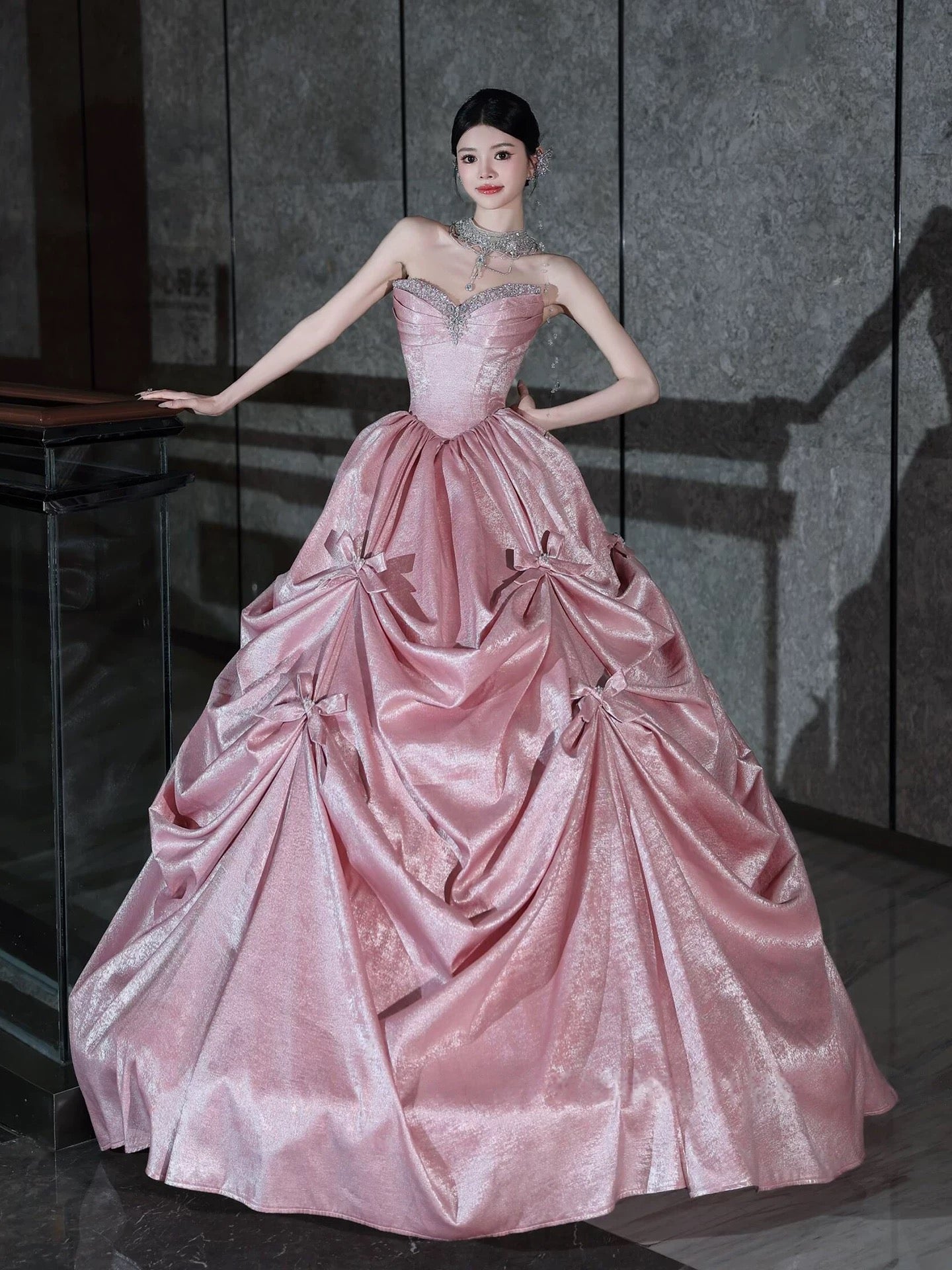 Glittery Prom Dress Ball Gown Sweetheart Pink With Beading Floor Length Quinceanera Dresses Party Formal Outfits RB5233