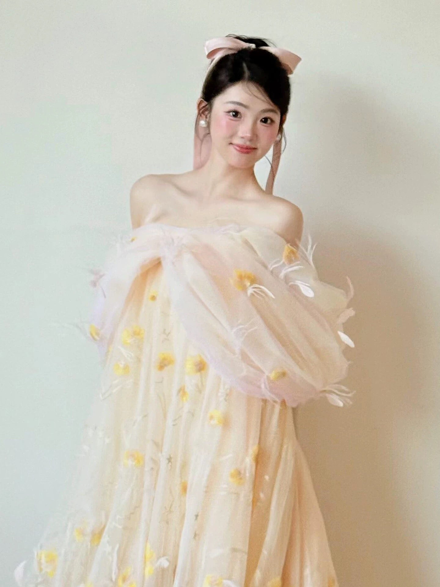 Unique Women's Ball Gown Off The Shoulder Yellow Tulle Maxi Dress Date Night Outfits Semi Formal Prom Dresses RB5184