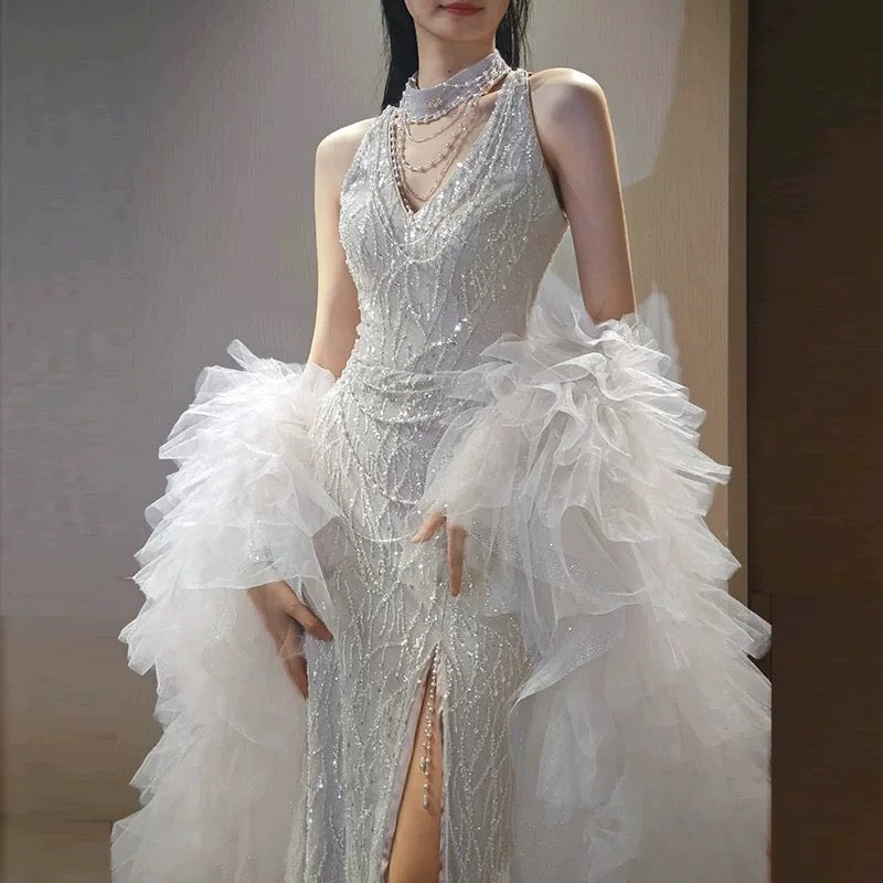 Glitzerndes Meerjungfrauen-Abendkleid mit V-Ausschnitt, silbernen Pailletten und Perlenstickerei, langes Ballkleid, Inspiration für Abend-Outfits RB5201