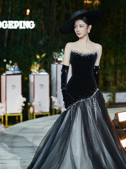Modest Mermaid Strapless Black Tie Dress Velvet With Gloves Date Night Evening Outfit Formal Prom Dresses RB5321