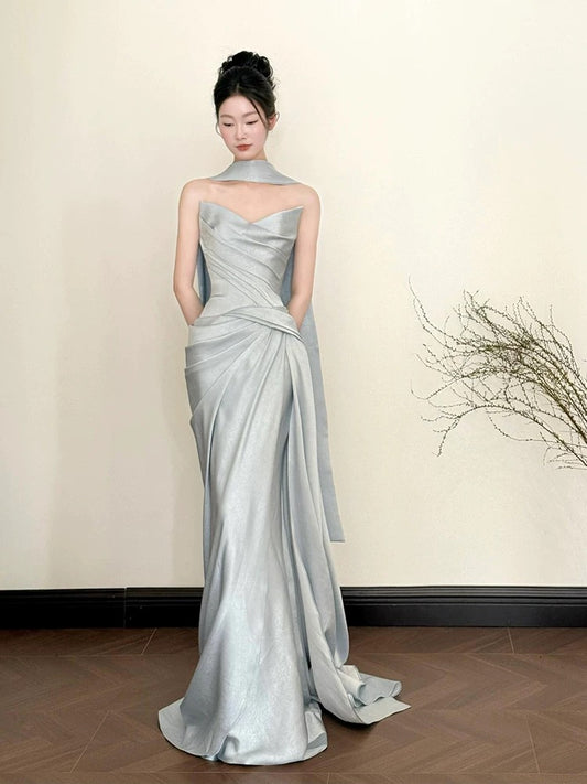 Sexy Meerjungfrau Trägerloses Graues Satin Ärmelloses Abendkleid mit Schal für Damen N4260