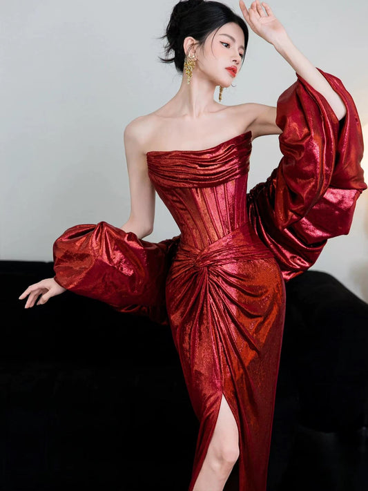 Sexy Meerjungfrau Trägerlos Burgund Satin Ärmellos Mit Cape Lange Abschlussballkleider Für Frauen N4261