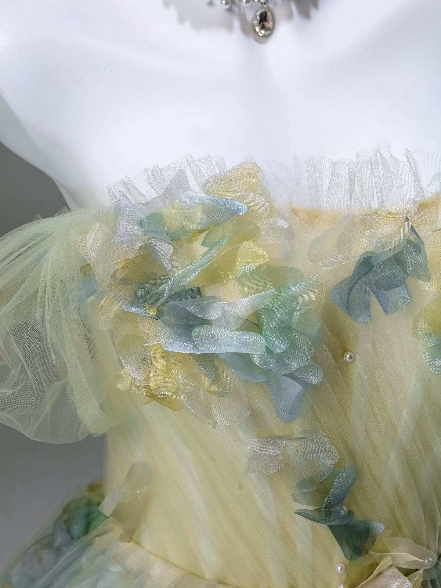 Pretty Ball Gown Off The Shoulder Tulle Yellow With Flowers Long 15 Quinceanera Dresses Photo Ideas Formal Outfit RB5589