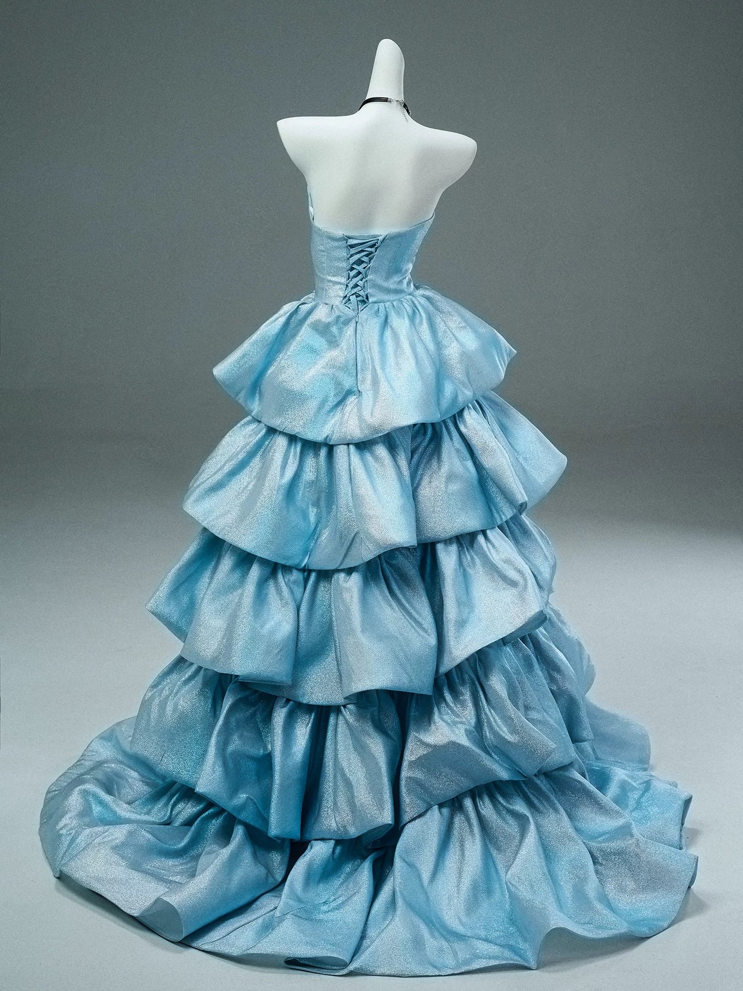 Cute Ball Gown Sweetheart Blue With Ruffled Layers Long Quinceanera Dresses Sweet 15 Dress Formal Outfits RB5511