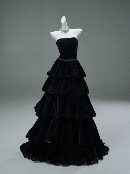 Elegant Ball Gown Strapless Black Velvet With Beaded Date Night Outfits Semi Formal Prom Gown Evening Dresses RB5532