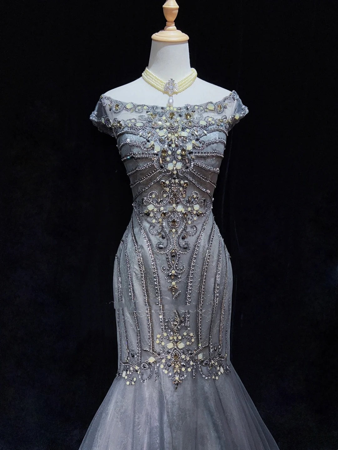 Robes de bal tendance Inspiration sirène Col rond Gris Bleu Gala Tulle avec perles Robes de soirée N3195