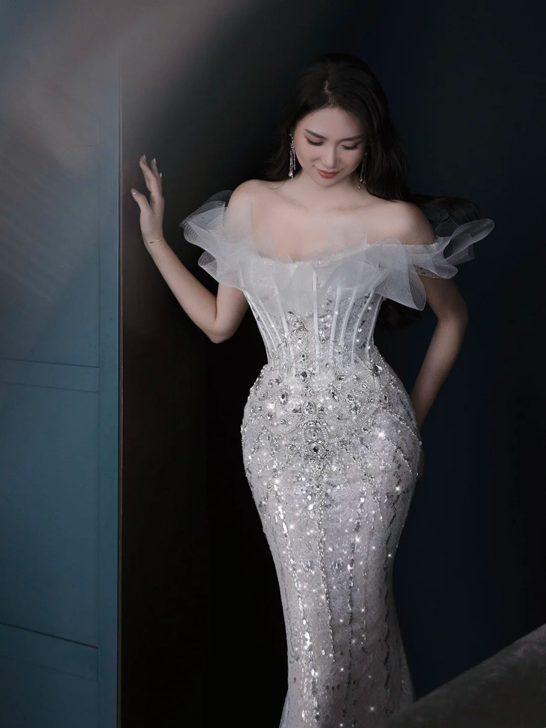 Fairytale Fantasy Art Wedding Dresses Mermaid Off The Shoulder White Sequin With Sleeves Long Brides Dress Fitted Bridal Gowns N996