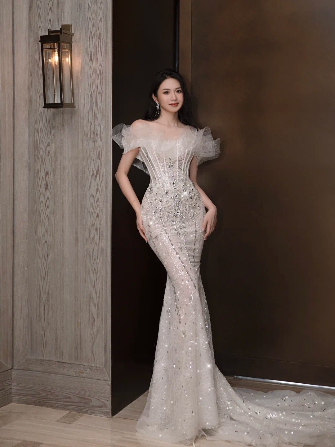 Fairytale Fantasy Art Wedding Dresses Mermaid Off The Shoulder White Sequin With Sleeves Long Brides Dress Fitted Bridal Gowns N996